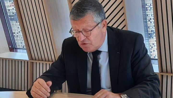 Franck Proust dévoile un plan ambitieux pour renforcer la sécurité à Nîmes