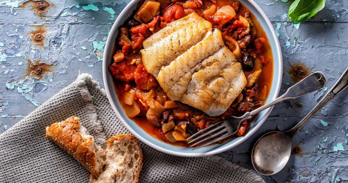 Plongez dans les saveurs d'été avec notre cabillaud à l'espagnole