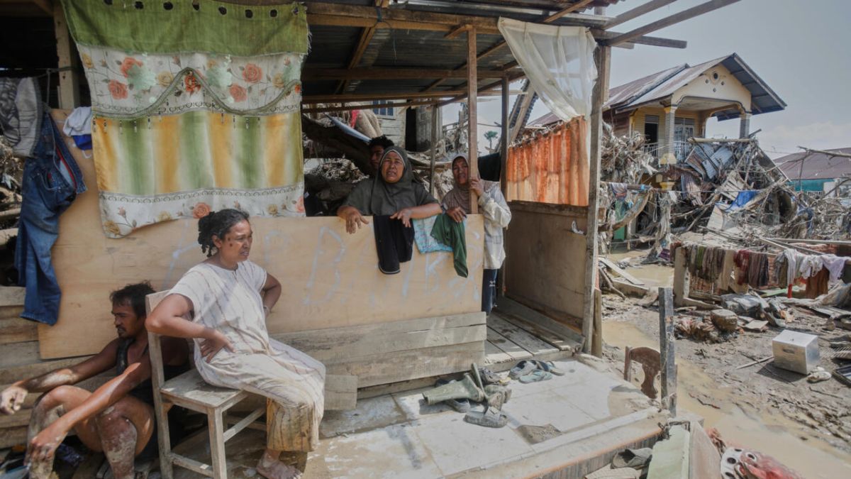Des inondations meurtrières en Indonésie : plus de 900 victimes et la famine s'installe
