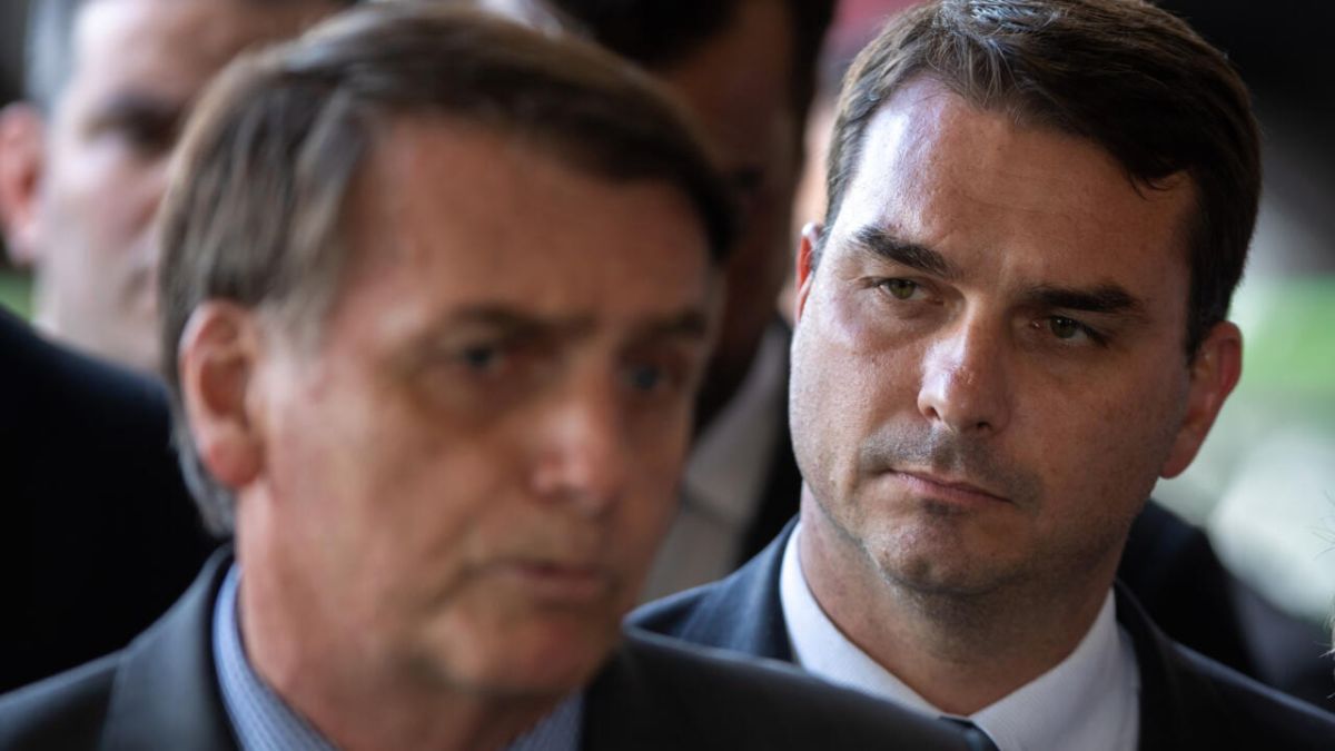 Flavio Bolsonaro, fils de l'ex-président brésilien, prêt pour la présidentielle de 2026