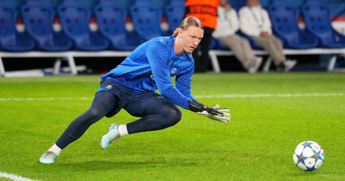 Matvey Safonov : l'opportunité rêvée pour briller au PSG contre Rennes
