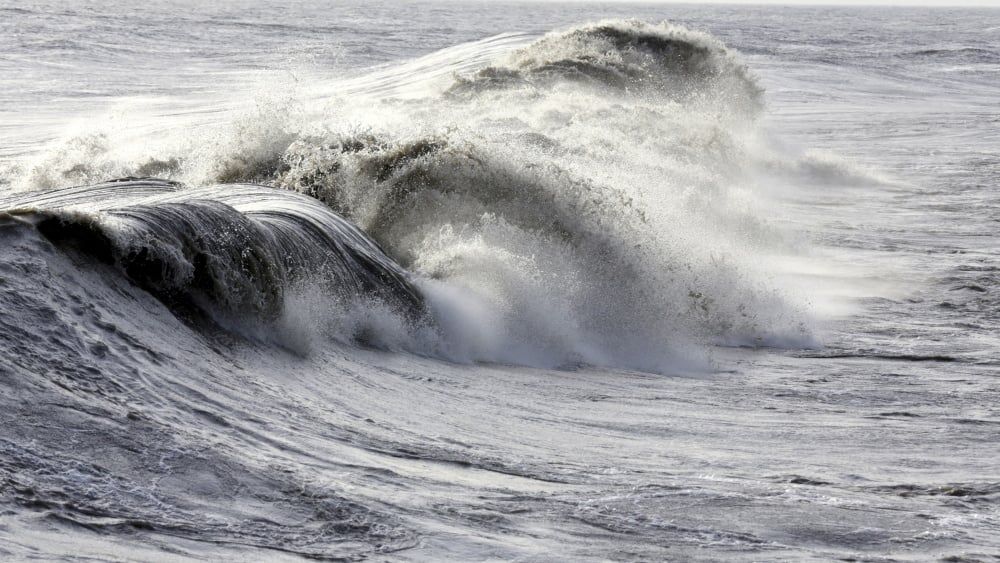 Tragédie aux Canaries : des vagues mortelles emportent quatre personnes