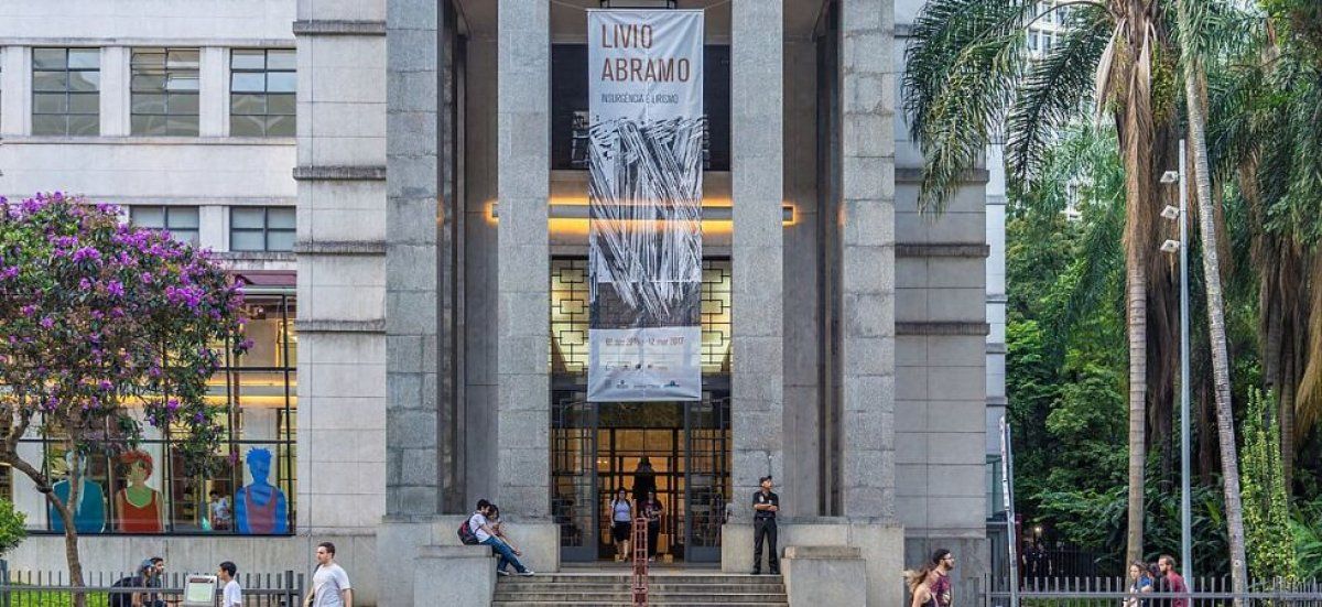 Un vol audacieux secoue la scène artistique de Sao Paulo