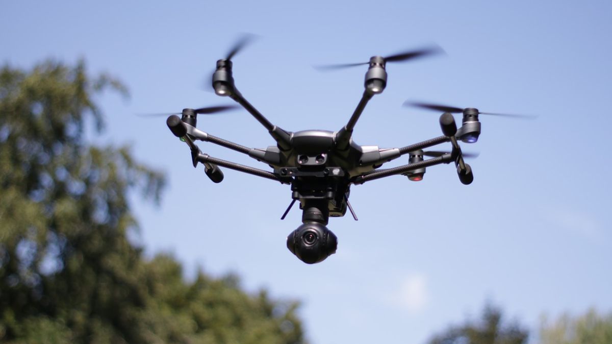 La base militaire de Creil, sous le regard des drones