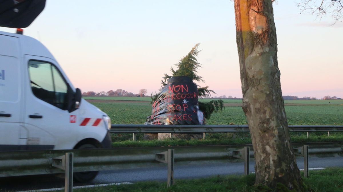Les agriculteurs de la Vienne s'opposent au Mercosur en s'attaquant aux radars
