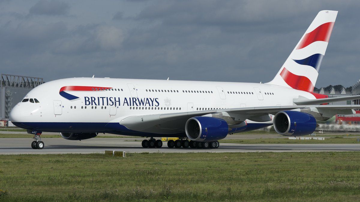 Un ingénieur de British Airways dans un état critique après une chute à Heathrow