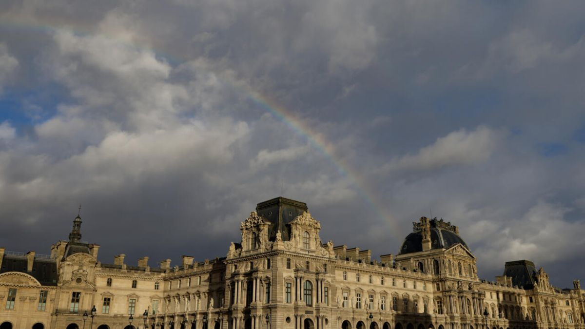 Le Louvre face à la tempête : enquête sur la sécurité après le cambriolage