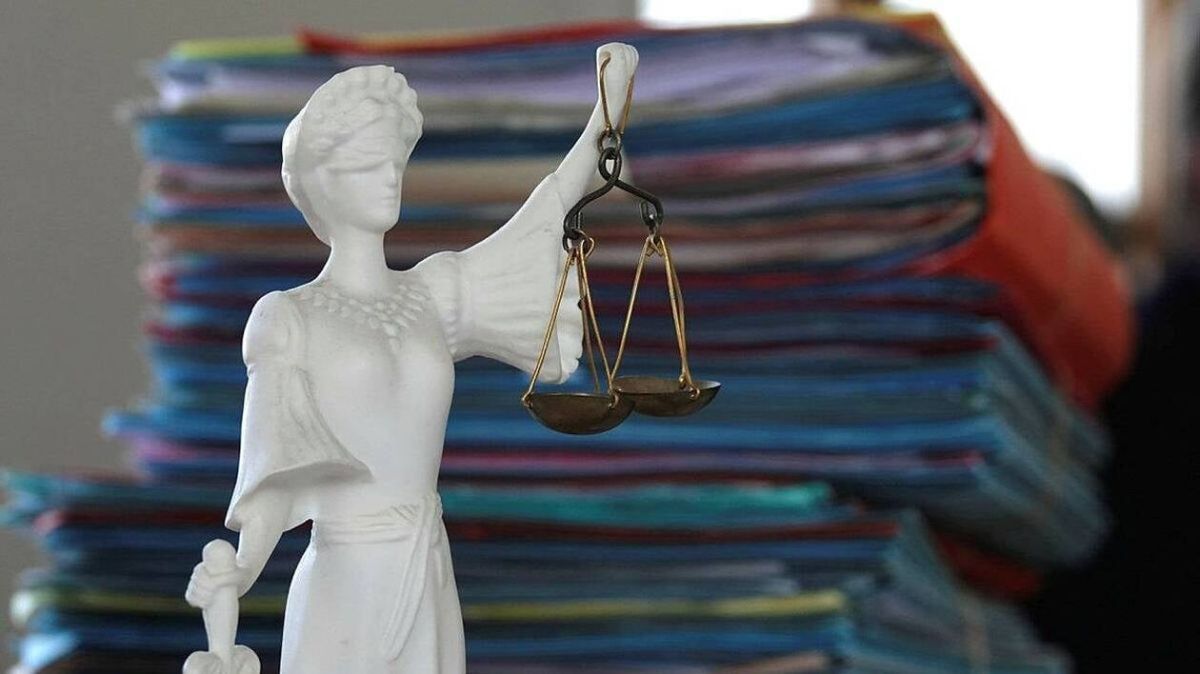 Une nourrice jugée pour avoir empoisonné des parents : l'antisémitisme au cœur de l'affaire