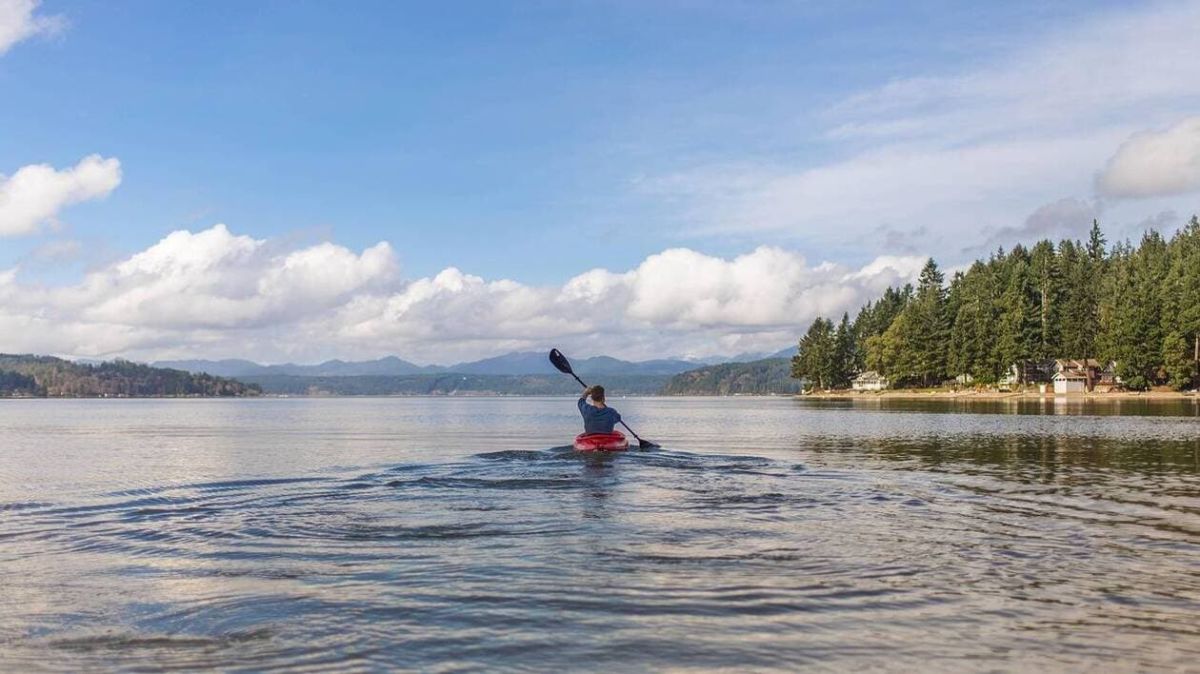 Un acte héroïque : un père sauve son fils mais perd la vie dans un accident de kayak