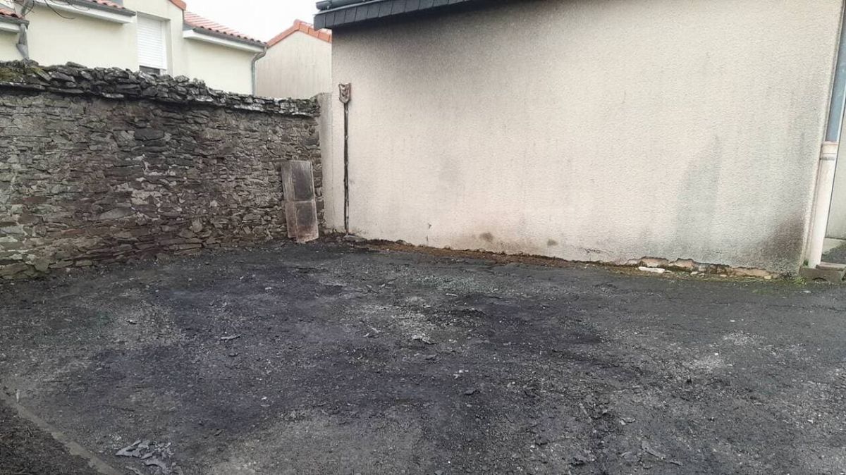 Incendie de véhicules : une onde de choc au Mesnil-en-Vallée