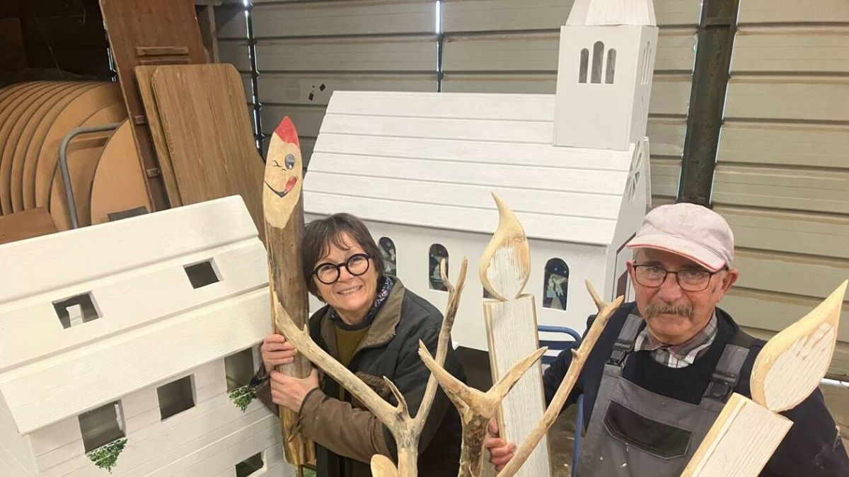 Des bénévoles transforment des matériaux récupérés en joyeux décor de Noël