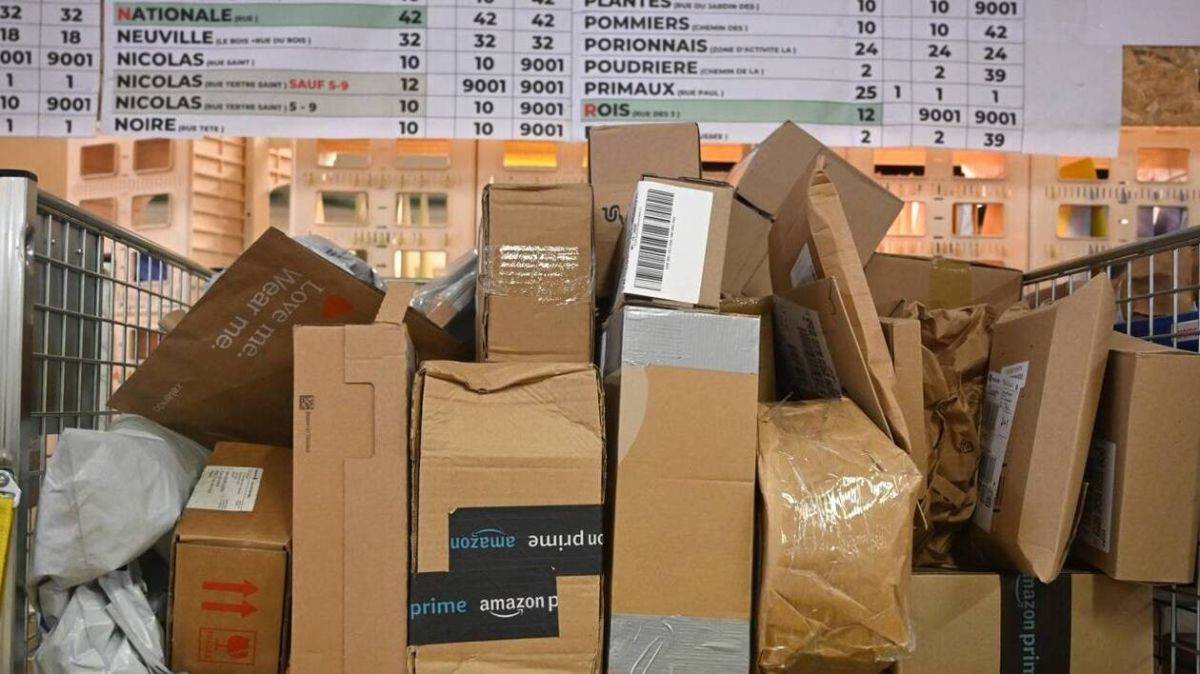 L'union européenne impose une nouvelle taxe sur les petits colis importés