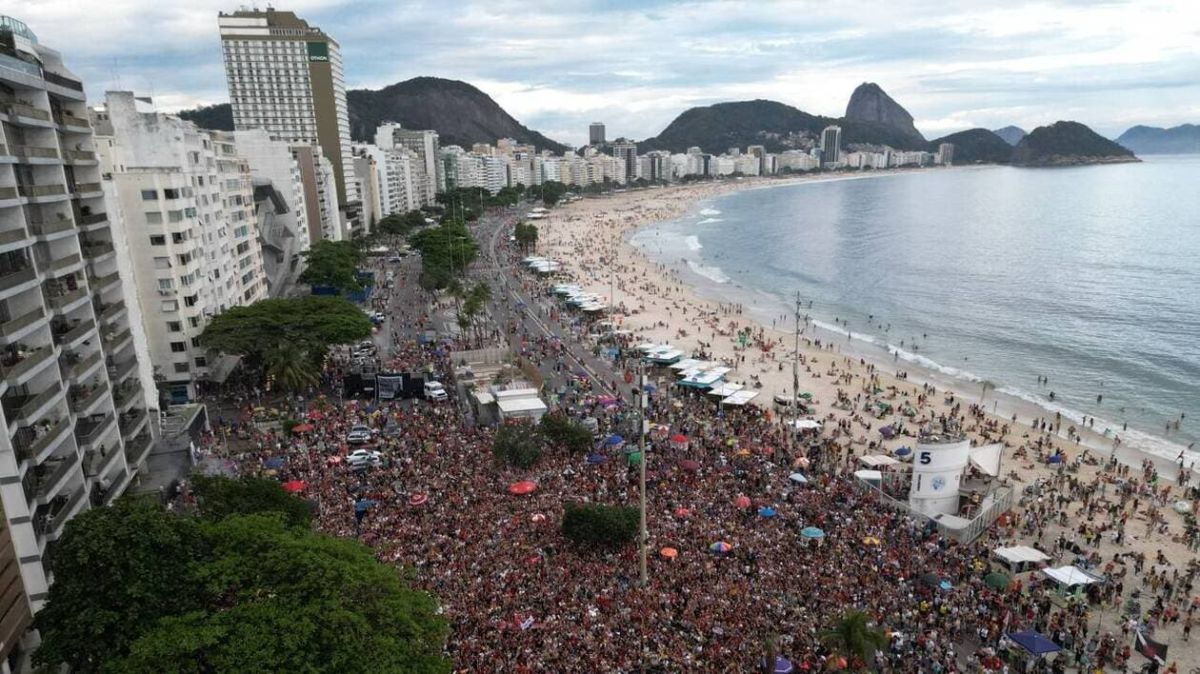 Des milliers de Brésiliens se lèvent contre la réduction de peine de Jair Bolsonaro