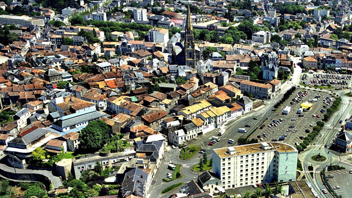 Parthenay : la population dépasse les 10 000 habitants, un soulagement pour la municipalité