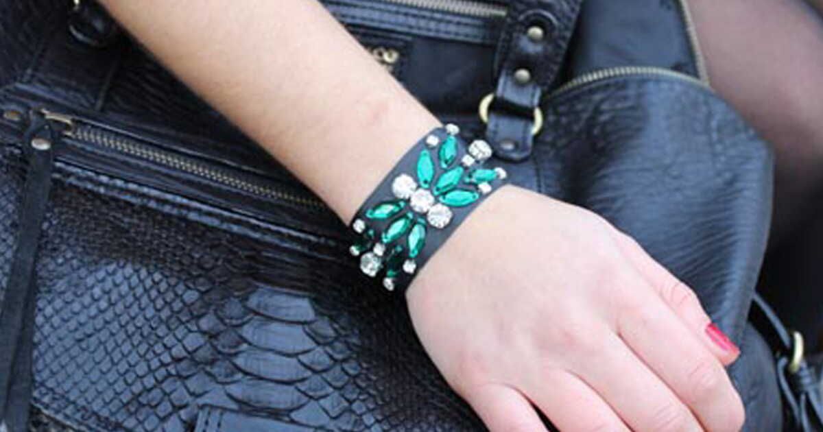 Créez une manchette en strass : le DIY qui fait briller vos soirées