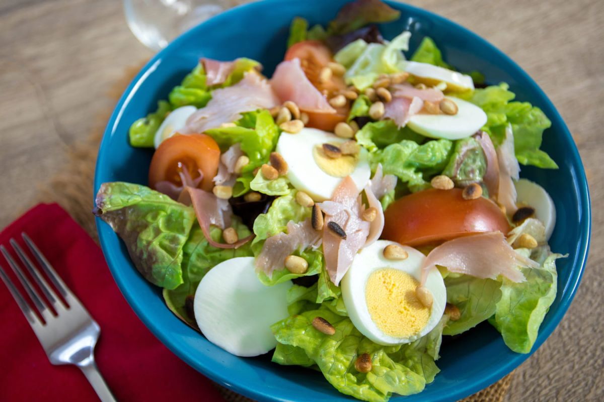 Redécouvrez la pomme de terre : le féculent léger pour des salades revigorantes