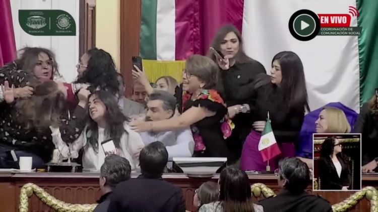 Bagarre au Congrès de Mexico : quand les députées laissent parler les poings