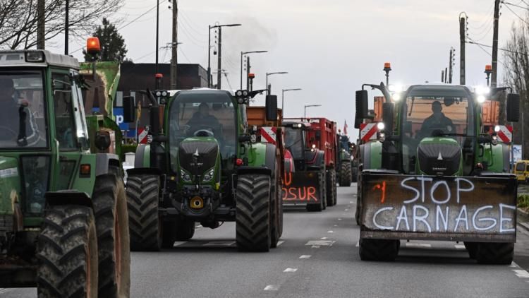 Crise agricole : les blocages continuent malgré les appels à la trêve de Noël