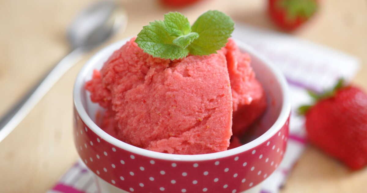 Sorbet à la fraise : une recette maison rapide et savoureuse