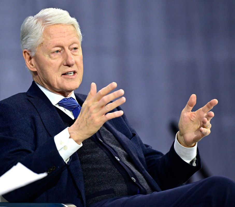Bill Clinton appelle les Américains à réagir face aux violences policières à Minneapolis