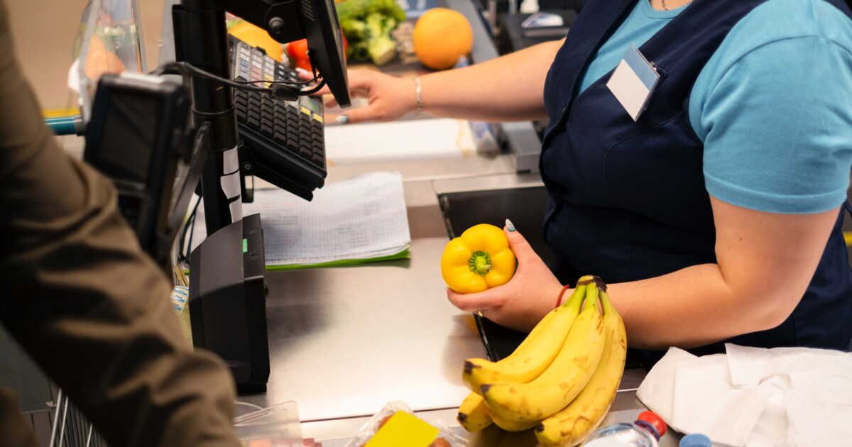 Payer aujourd'hui, régler demain : les supermarchés jouent avec vos finances
