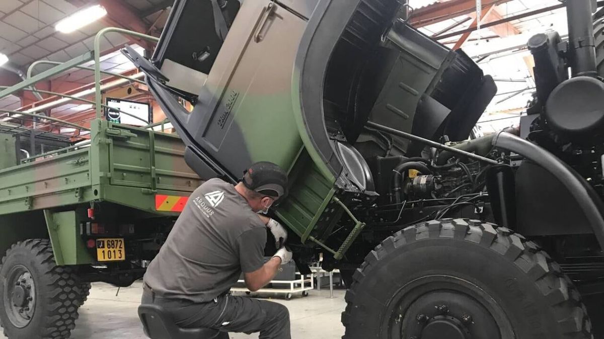 Rencontre de recrutement pour les métiers de la défense à Saint-Nazaire