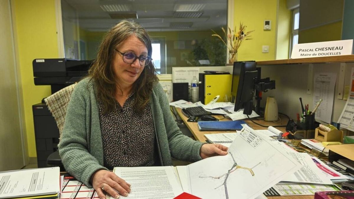 Les invisibles des mairies : ces agents essentiels aux municipales de 2026