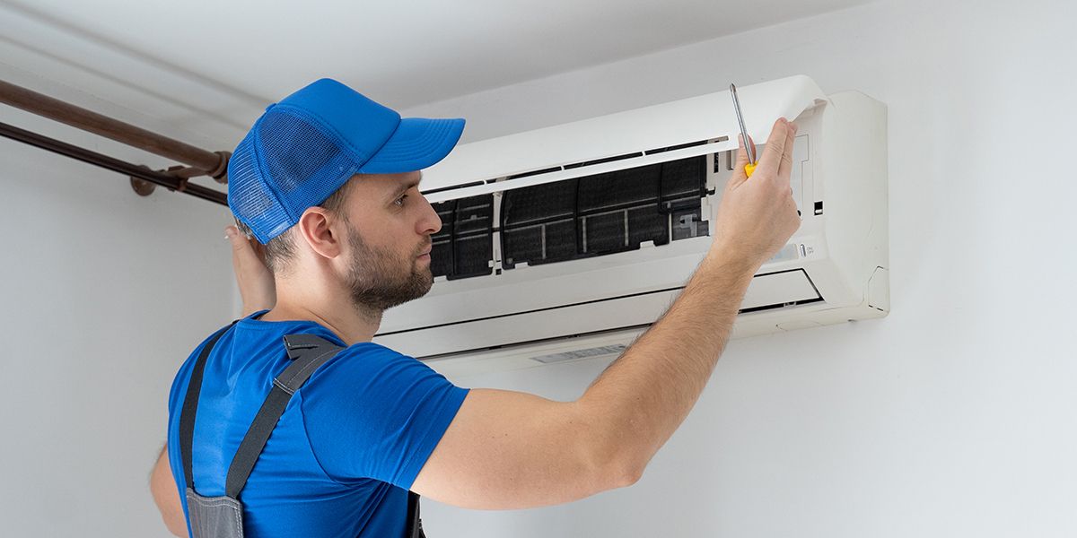 Comment fonctionne une climatisation réversible ? Avantages et inconvénients