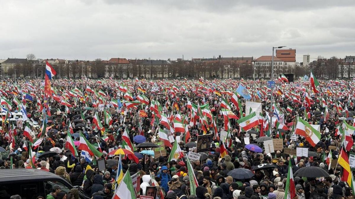 Des milliers de manifestants à Munich pour dénoncer le régime iranien