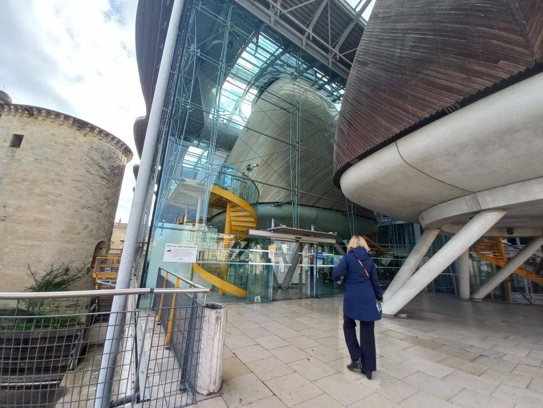 Un drame amoureux près de Bordeaux : un brouteur derrière les barreaux