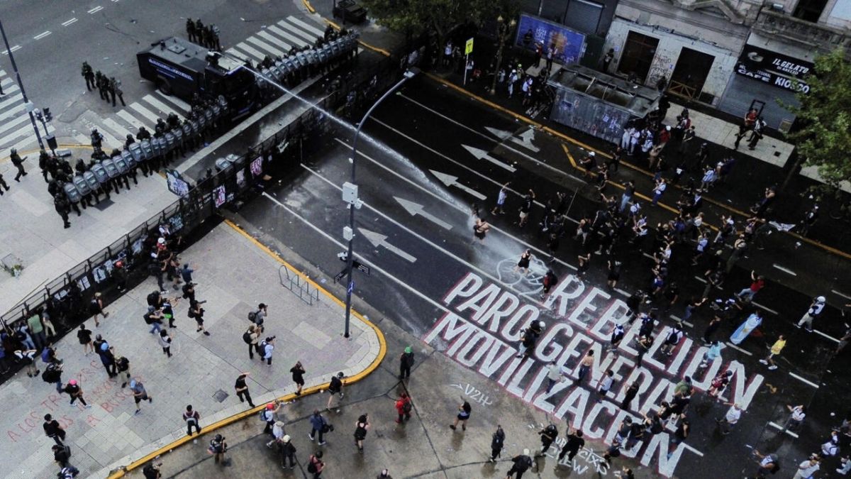 Tensions en Argentine : la grève générale secoue le gouvernement Milei