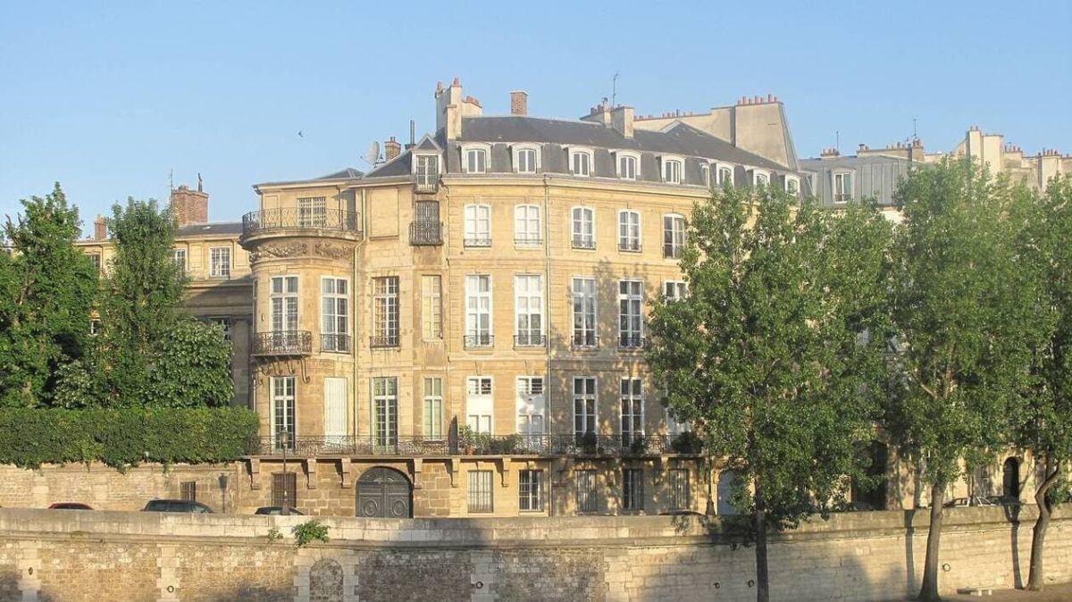 Les ambitions scientifiques méconnues de Jeffrey Epstein à Paris