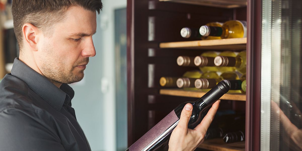 Où installer sa cave à vin : conseils pratiques et esthétiques