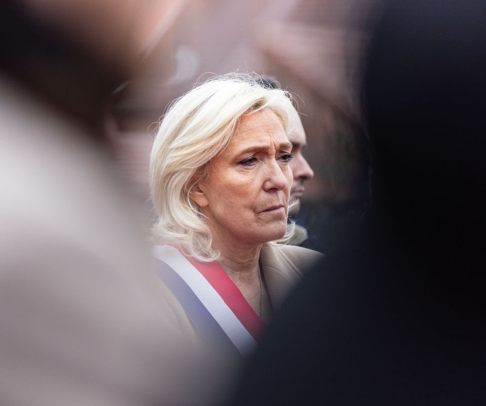 Marine Le Pen évoque son avenir politique : une campagne 2027 compromise ?