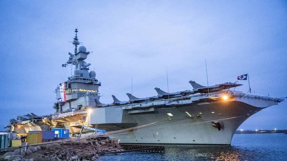 Le Kremlin rejette les accusations suédoises sur le drone près du porte-avions Charles de Gaulle