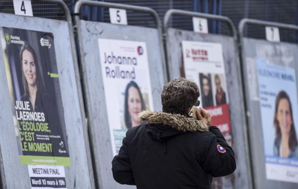 Pourquoi l'ordre des panneaux électoraux est crucial pour les municipales 2026