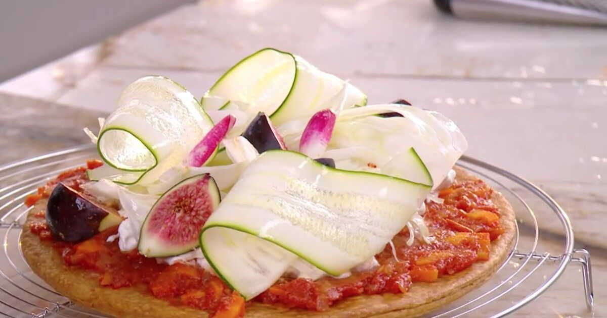 Réalisez la tarte croustillante de légumes de Cyril Lignac en un rien de temps