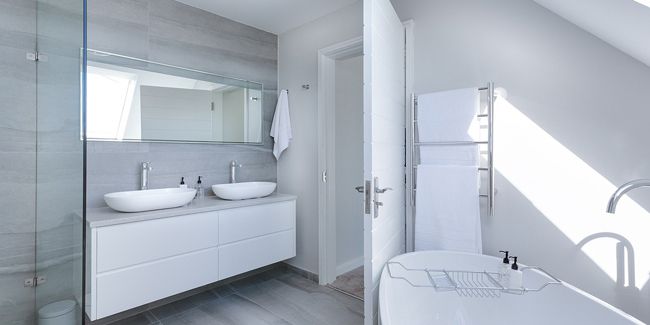 Rénovation de salle de bain : astuces pratiques et budget à prévoir