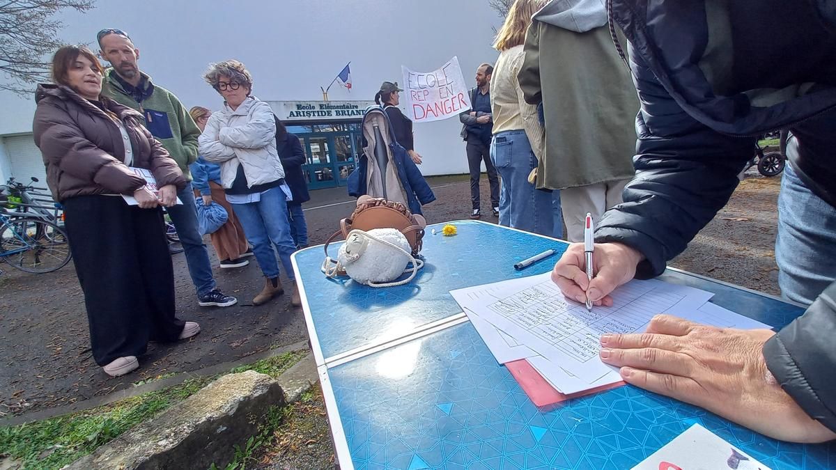 Mobilisation à Bayonne : les parents d'Aristide-Briand se battent pour l'avenir de l'école