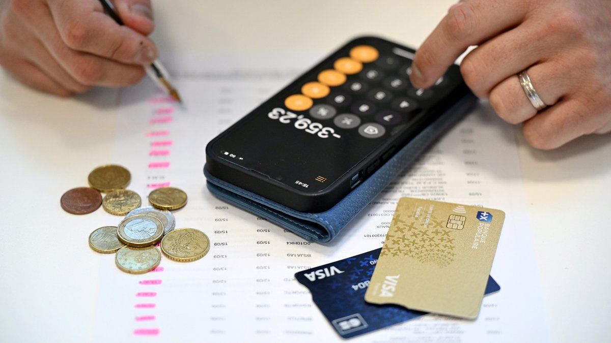 Un conseiller bancaire soupçonné d'avoir détourné 91 000 € à Antibes