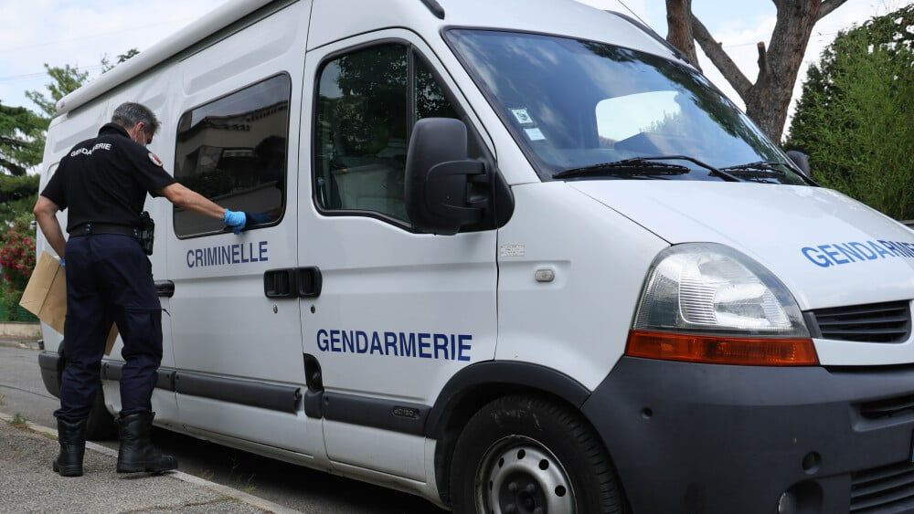 Un drame au cœur du Vaucluse : un couple de retraités retrouvé mort