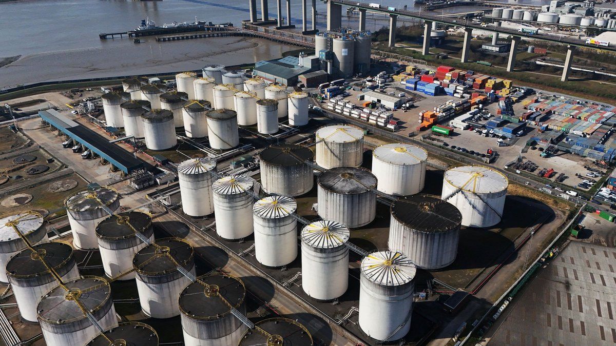 Guerre au Moyen-Orient : l'impact des sanctions assouplies sur le marché pétrolier