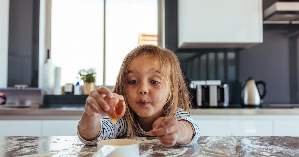 Comment initier les jeunes enfants à la cuisine en s'inspirant de la méthode Montessori ?