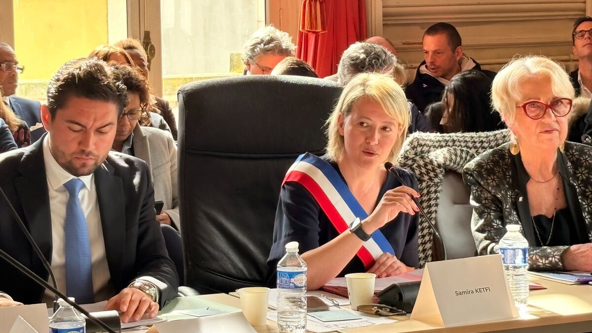 Des tensions à Corbeil-Essonnes lors de l'installation du nouveau conseil municipal