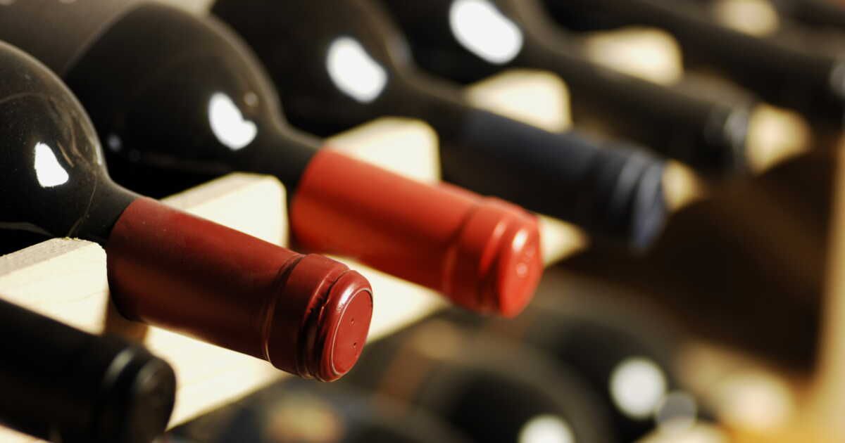 À quelle fréquence nettoyer sa cave à vin ?