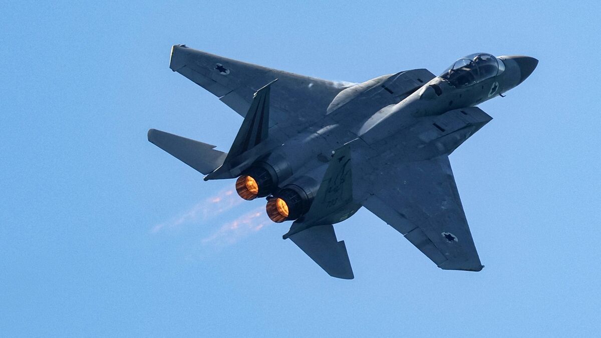 Sauvetage héroïque : le pilote américain du F-15E est sain et sauf après une opération audacieuse