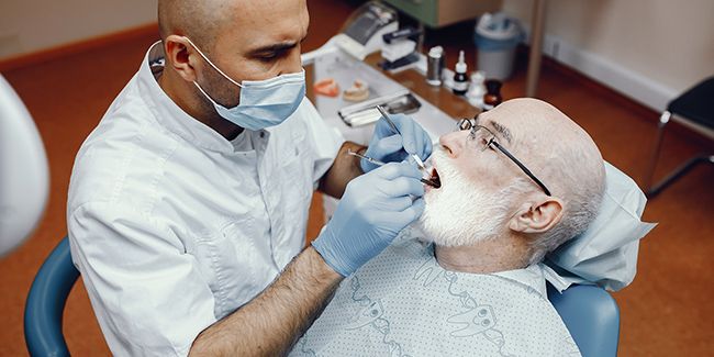 Que faire en cas d'urgence dentaire : choisir entre dentiste et hôpital ?