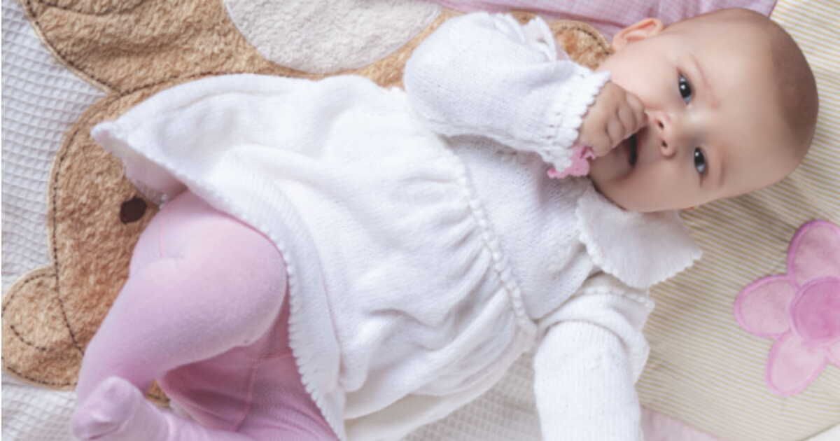 La robe layette blanche : un must-have pour les petits