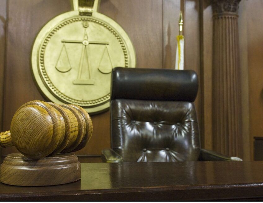 Accusations graves à Saintes : le fondateur d'Adheos sous le feu des projecteurs