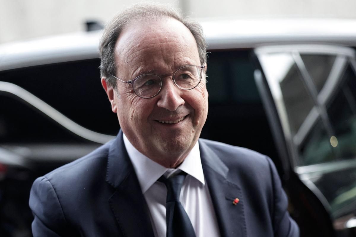 Hollande plaide pour une adoption rapide du budget 2027